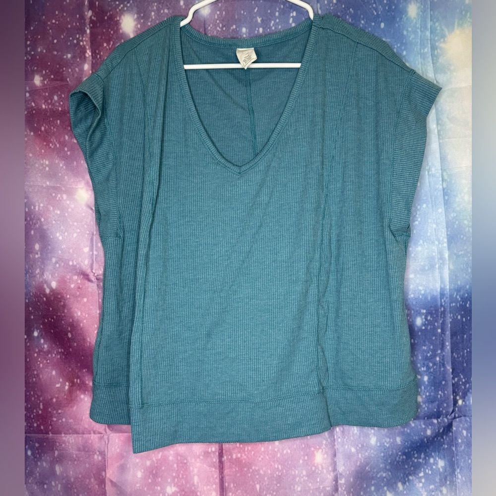 Livi active short sleeve shirt 🛍 - Picture 1 of 3